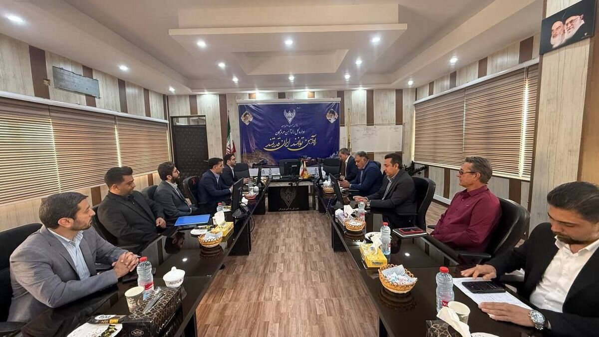 لزوم افزایش حمل ریلی مواد اولیه به فولاد هرمزگان