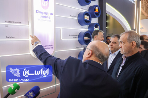 بازدید رئیس جمهور از بیست و نهمین نمایشگاه بین‌المللی نفت
