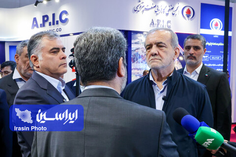 بازدید رئیس جمهور از بیست و نهمین نمایشگاه بین‌المللی نفت