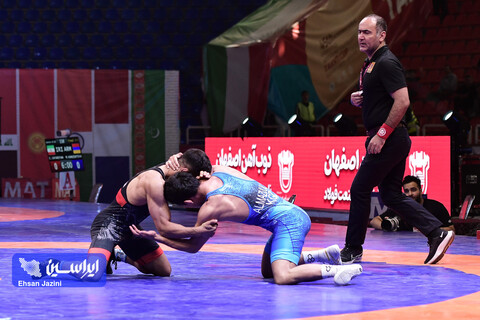 رقابت‌های بین‌المللی کشتی آزاد جام تختی