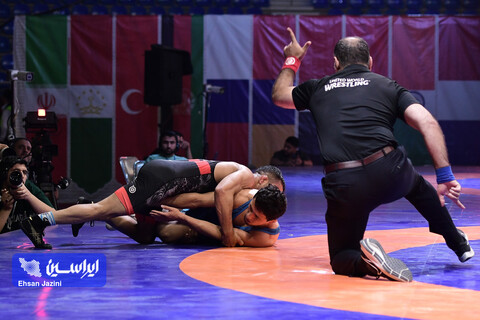 رقابت‌های بین‌المللی کشتی آزاد جام تختی