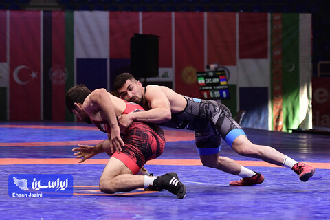 رقابت‌های بین‌المللی کشتی آزاد جام تختی