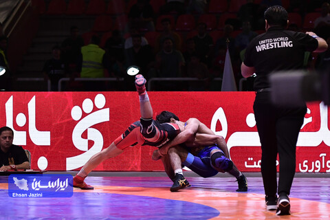 رقابت‌های بین‌المللی کشتی آزاد جام تختی