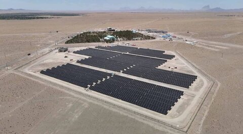 احداث نیروگاه خورشیدی ۱۰۰ مگاواتی در مجتمع مس شهربابک کلید خورد