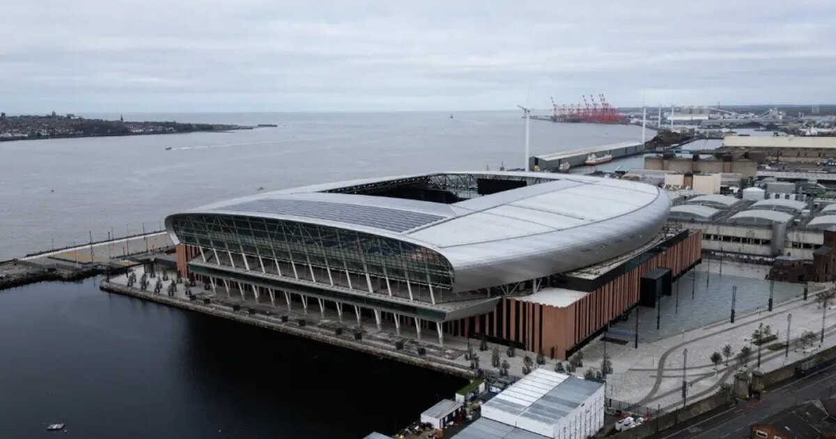 یک شرکت فولادی ۱۰۰۰ تن فولاد برای ساخت استادیوم «اورتون» در لیورپول تأمین کرد