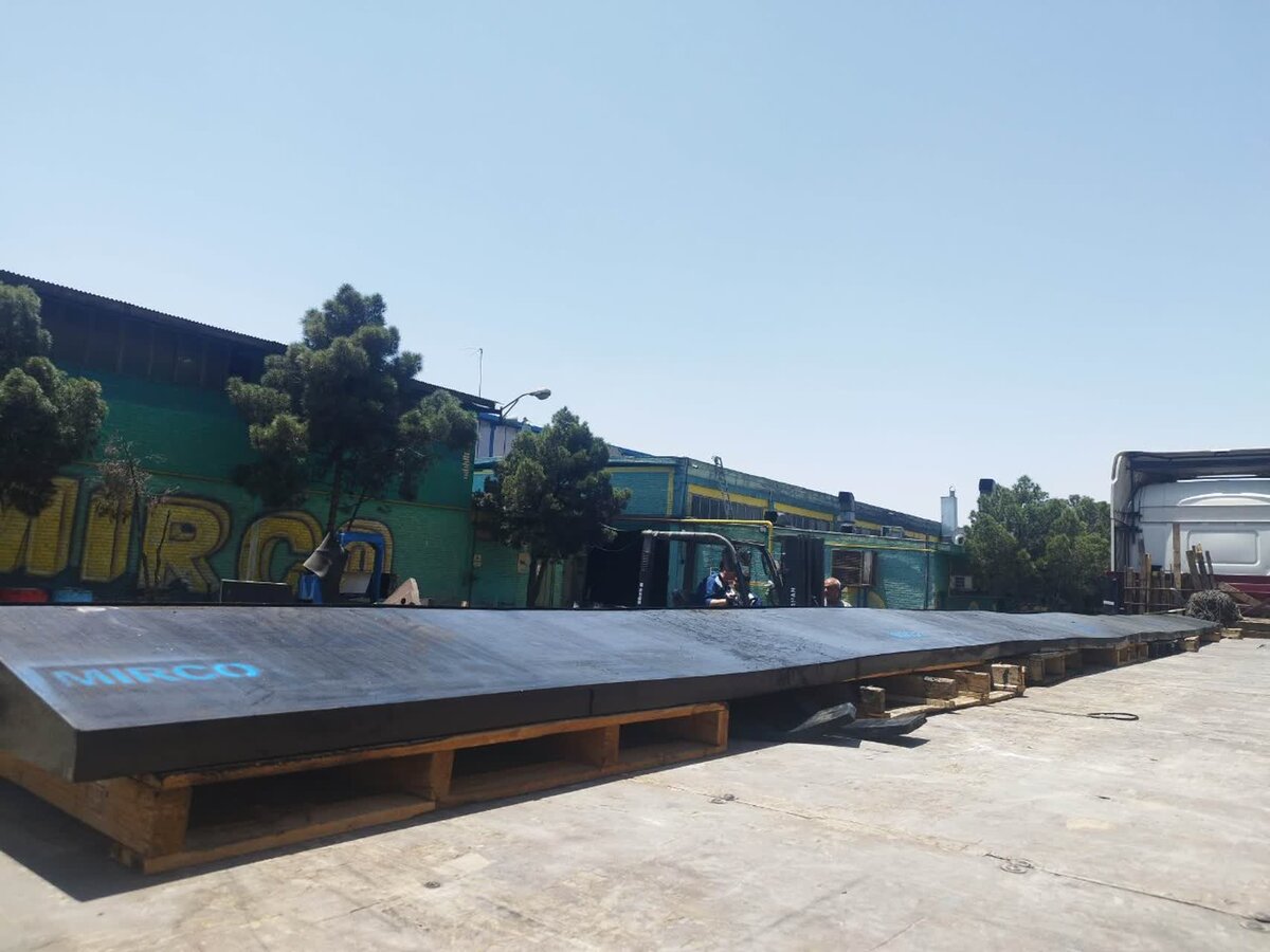 تولید قطعه نگهدارنده کابل به روش ممتد به طول ۱۲ متر  