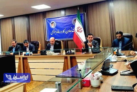 رفع گلوگاه‌های وارداتی و گمرکی برای تجهیز نیروگاه‌های خورشیدی در کشور