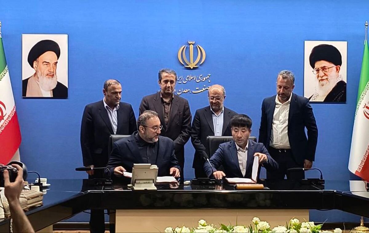 قرارداد صادرات خدمات فنی و مهندسی تولید آهن اسفنجی به قزاقستان امضا شد