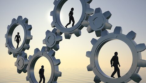 ضرورت اهمیت به مدیریت رفتار سازمانی و تأثیر رویکرد کایزن در تقویت آن در شرکت‌های فولادی