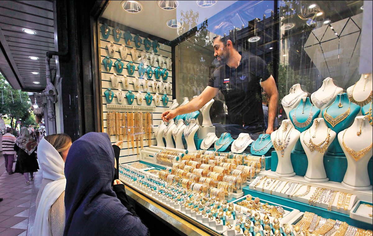 قیمت طلا و سکه امروز ۶ آذر ۱۴۰۴ + جدول