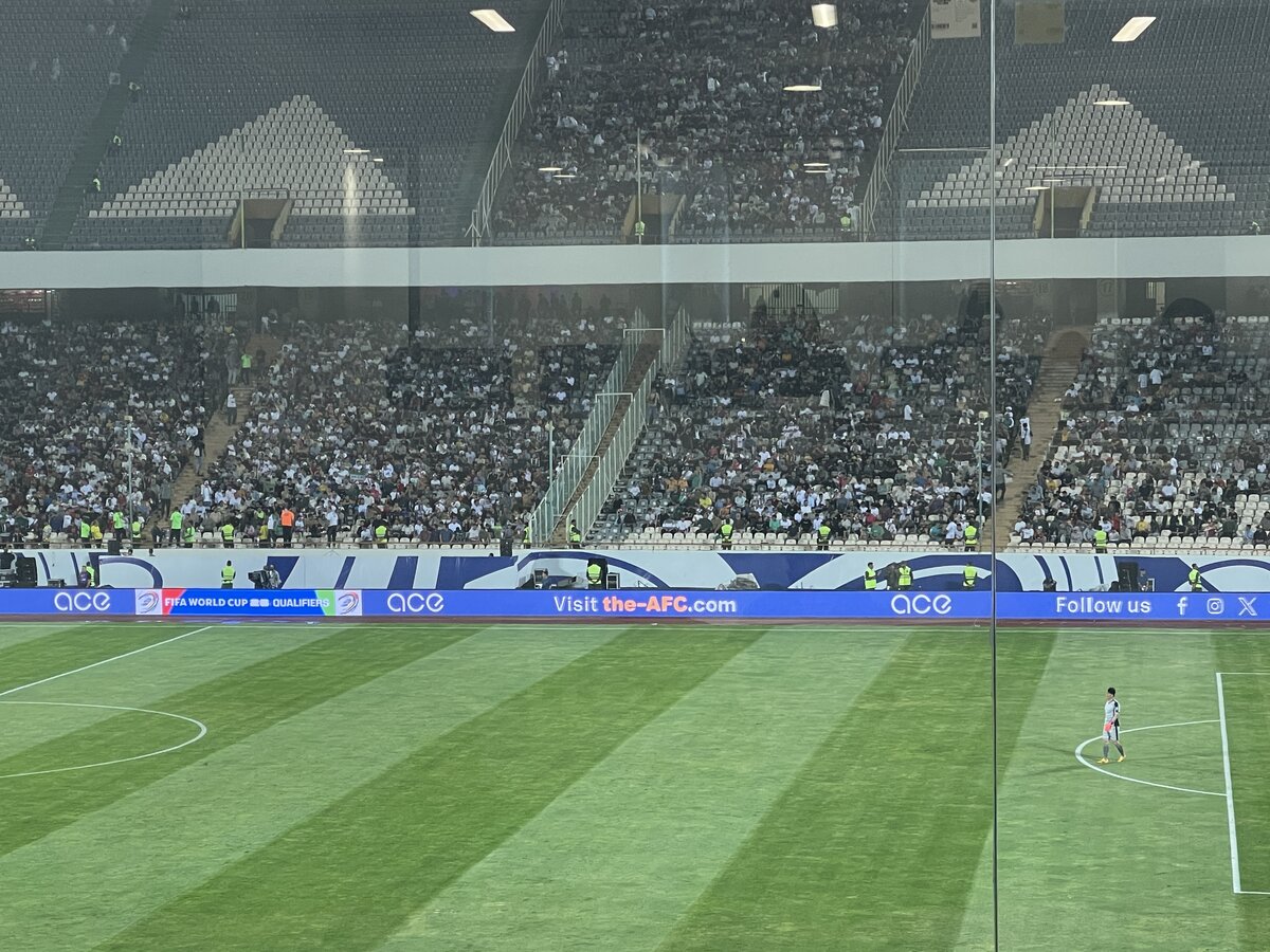 حضور هواداران برای حمایت از تیم ملی مقابل کره‌شمالی