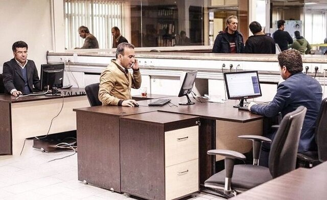 بازگشت کارکنان دستگاه‌های اجرایی به فعالیت عادی از فردا / امکان دورکاری با ابلاغ استانداران