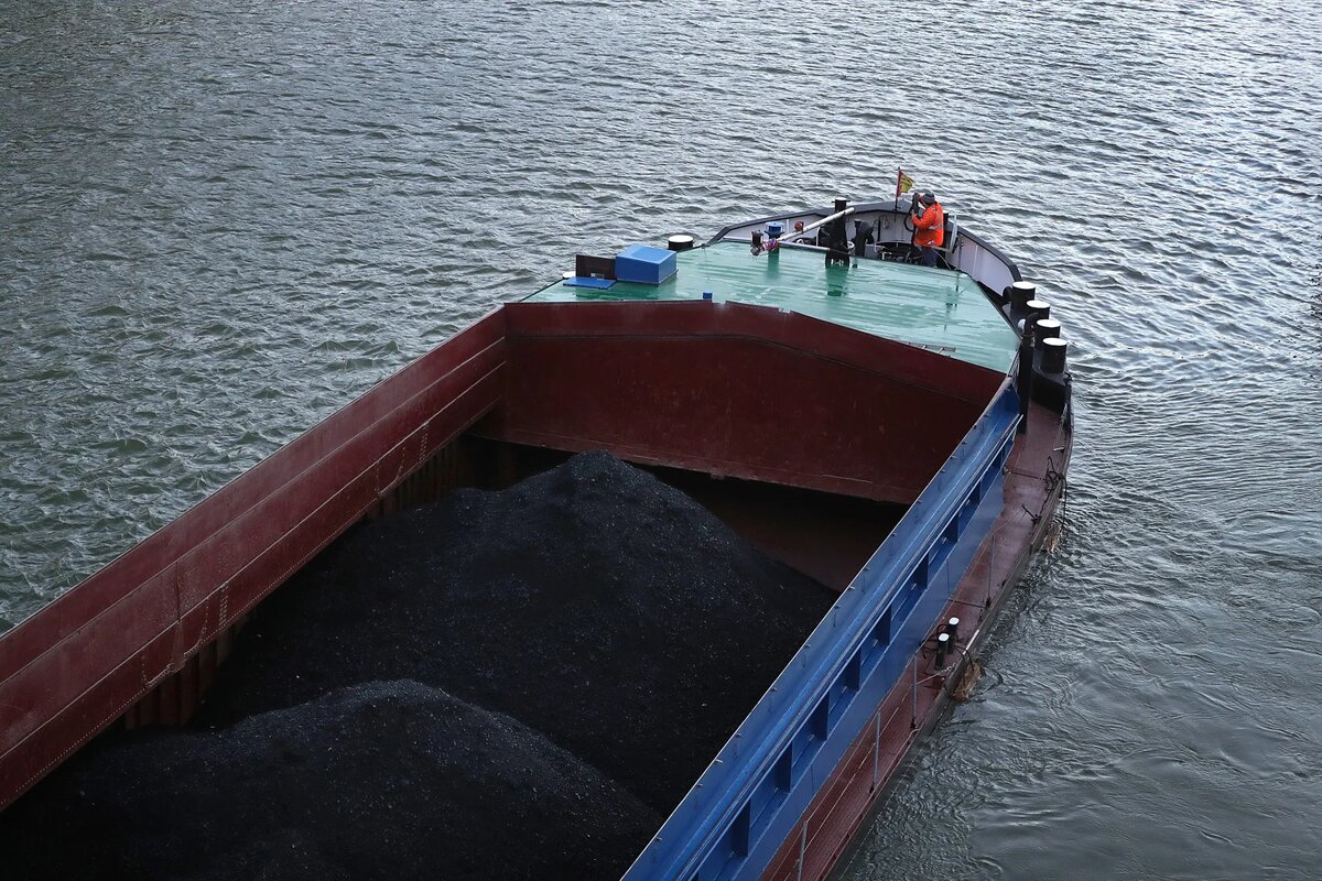 کاهش ۱۰۰میلیون تنی واردات زغال‌سنگ به چین در سال ۲۰۲۵