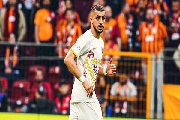 پیشنهاد تراکتور به مدافع مدنظر استقلال رسید؛ رقابت در تهران و تبریز