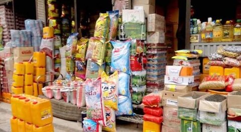 هیچ کمبودی در کالاهای اساسی نداریم/ مردم از خرید بیش از نیاز خودداری کنند