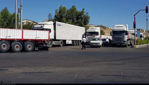 جابه‌جایی ۱۰۴ هزار تُن کالای اساسی از بنادر به سطح کشور