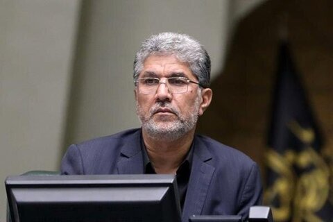 قطع برق صنایع سرمایه‌گذار در تولید برق خورشیدی مغایر قانون است