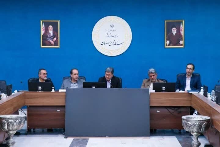 هیچ دستگاهی اجازه سنگ‌اندازی در مسیر صنعتگران را ندارد