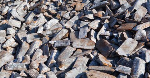 نوسان قیمت چدن برزیل در مرز ۴۰۰ دلار