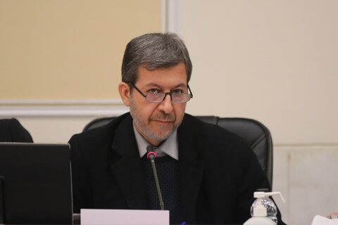 چرخ صنعت برای خدمت می‌چرخد