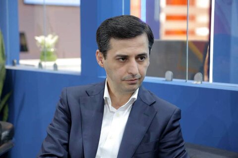 با محصولات کم‌ارزش راه به جایی نمی‌بریم