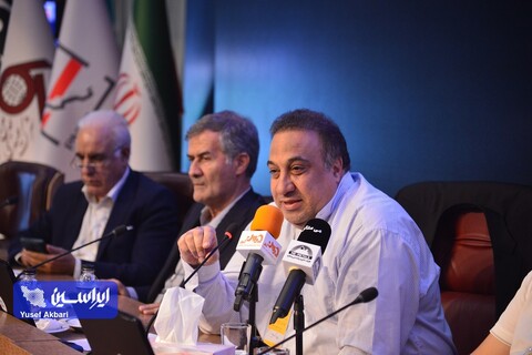 اکبریان: فولاد ایران بدون اکتشافات نوین به سقف تولید می‌رسد