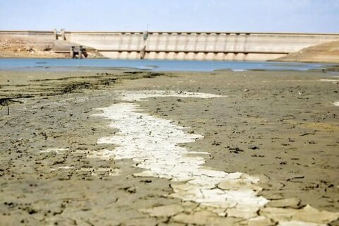 ضرورت کاهش برداشت منابع آبی