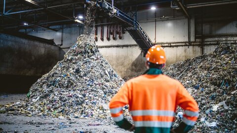 گذر از اقتصاد خطی