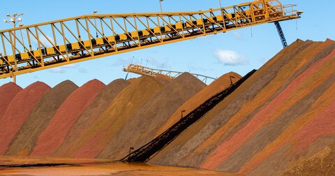 نوسانات بازار سنگ‌آهن در نوامبر ۲۰۲۵