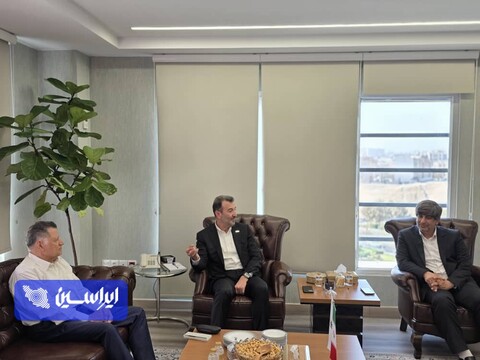 تجربه دیروز، افق فردا