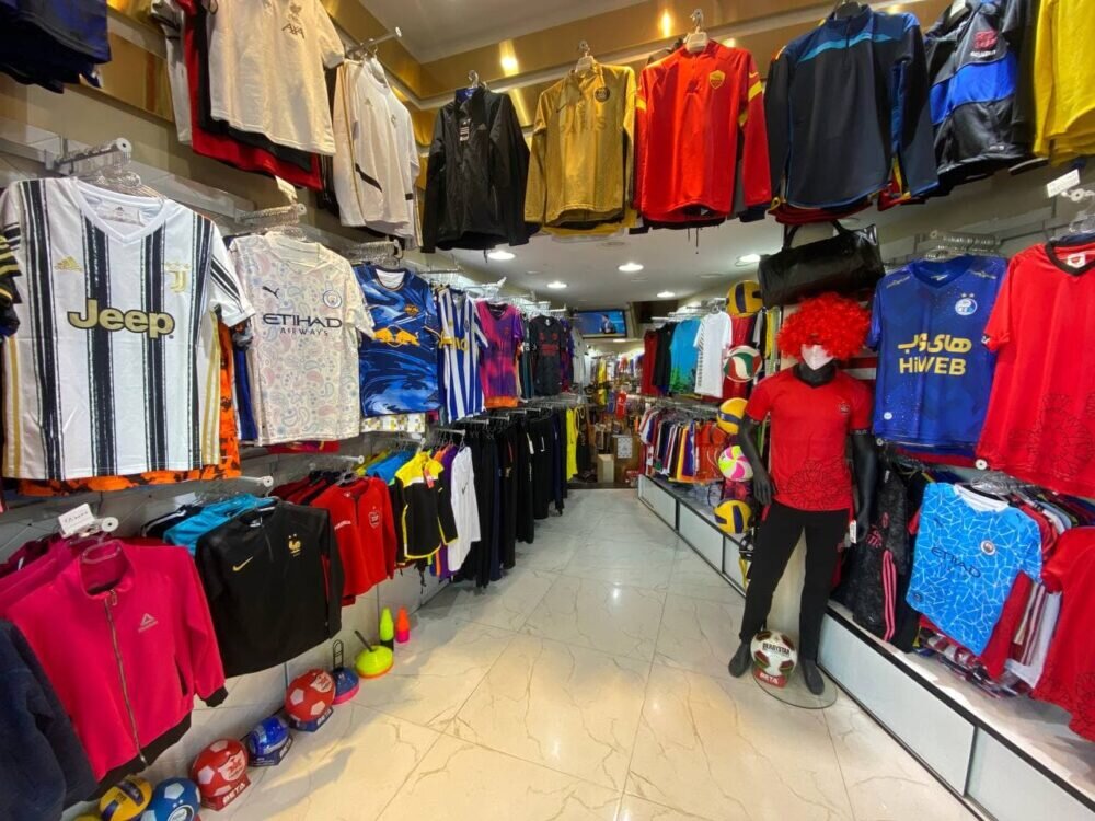 بازار خاکستری پوشاک ورزشی