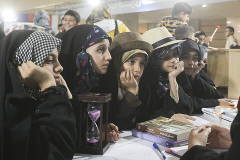 خانواده باکلاس، خانواده باکتاب