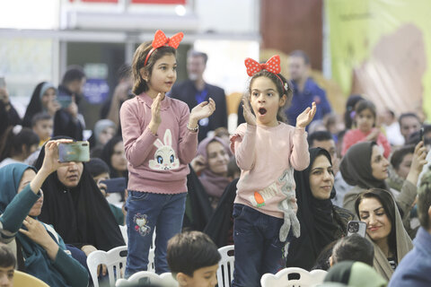 خانواده باکلاس، خانواده باکتاب