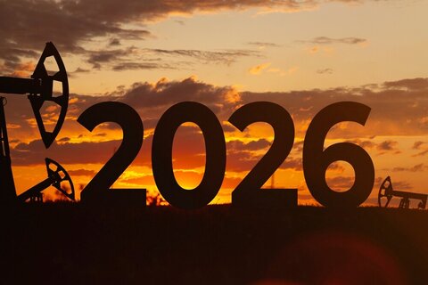 چشم‌انداز نفت و گاز جهان در آستانه ۲۰۲۶