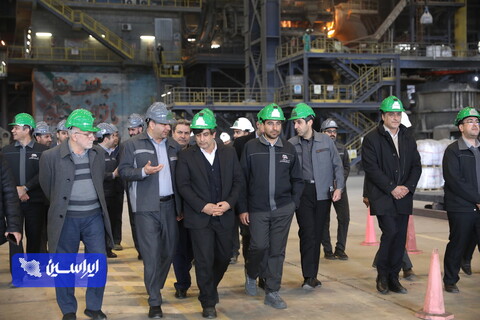 بازدید مدیرعامل گروه فولاد مبارکه از شرکت معدنی و صنعتی گل‌گهر