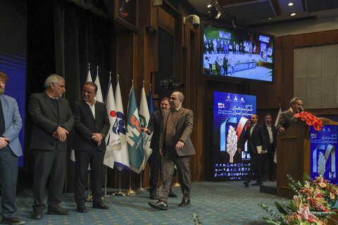 در بیست و هشتمین همایش شرکت‌های برتر (IMI-100)