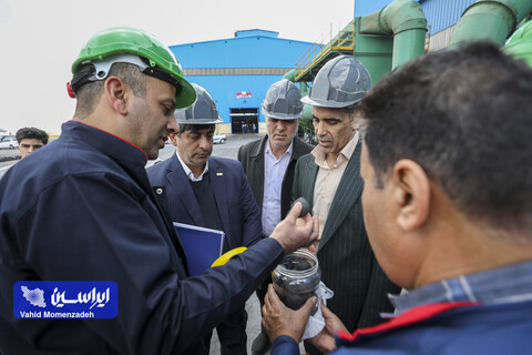بازدید راهبردی مدیرعامل فولادمبارکه از خطوط تولید نوین الکترود اردکان