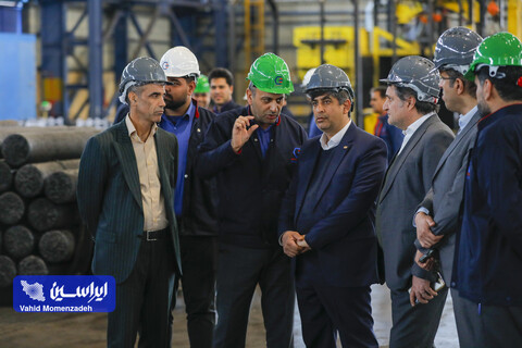 بازدید راهبردی مدیرعامل فولادمبارکه از خطوط تولید نوین الکترود اردکان