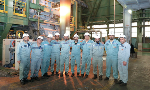 ما یک خانواده هستیم که گذشته را پاس می‌داریم و آینده را با جسارت می‌سازیم