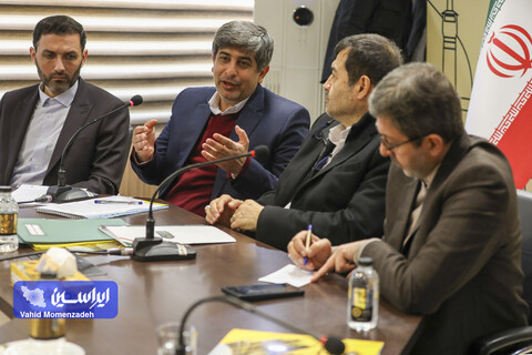 گزارش تصویری بازدید وزیر ورزش و جوانان از ورزشگاه نقش جهان