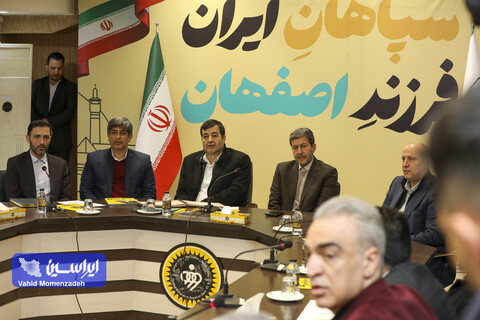 گزارش تصویری بازدید وزیر ورزش و جوانان از ورزشگاه نقش جهان