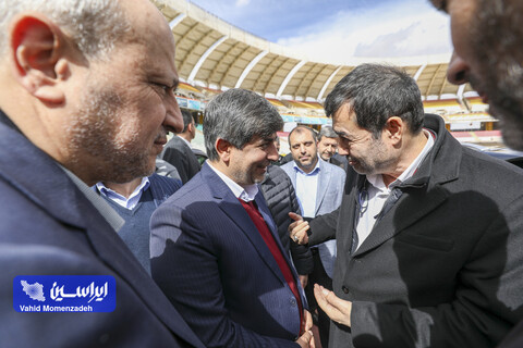 گزارش تصویری بازدید وزیر ورزش و جوانان از ورزشگاه نقش جهان