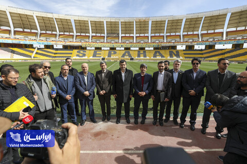گزارش تصویری بازدید وزیر ورزش و جوانان از ورزشگاه نقش جهان